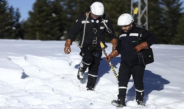 Kesintisiz ELEKTRİK için KAR mesaisi!