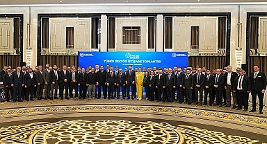 Enerji Bakanı Bayraktar TÜREB toplantısında sektör temsilcileriyle bir araya geldi!