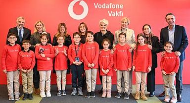 Vodafone Vakfı Danışma Kurulu Üyeleri - Geleceğin yapay zekâ yıldızlarıyla buluştu