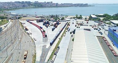 Ford Otosan ve Mars Logistics “ÇEVRECİ Demiryolu Hattı ile Tedarik ve Araç Taşımada Yeni Dönem”