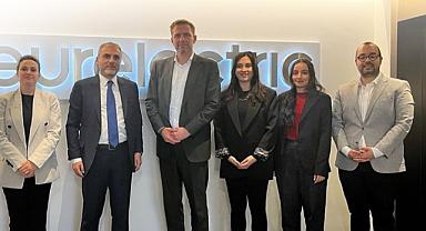 ELDER “Brüksel’de …”