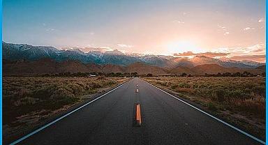 Yol hipnozu nedir? Direksiyon başında uyanık kalmak için ne yapmalı?