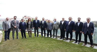 ‘YEŞİL HİDROJEN ÜRETİM SANAYİ BÖLGELERİ BELİRLENMELİ’