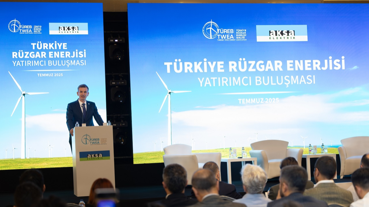 TÜREB ve Aksa Elektrik “Türkiye Rüzgar Enerjisi Yatırımcı Buluşması’nda Yatırımcı Paydaşları Bir Araya Getirdi”