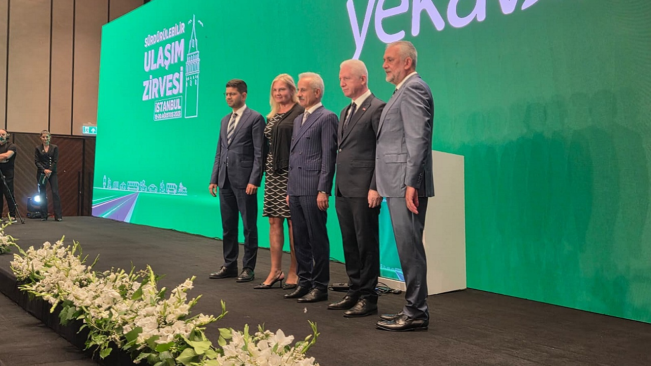 Bakan Uraloğlu &#039;Elektrikli araç toplam ŞARJ soket sayısı...&#039;