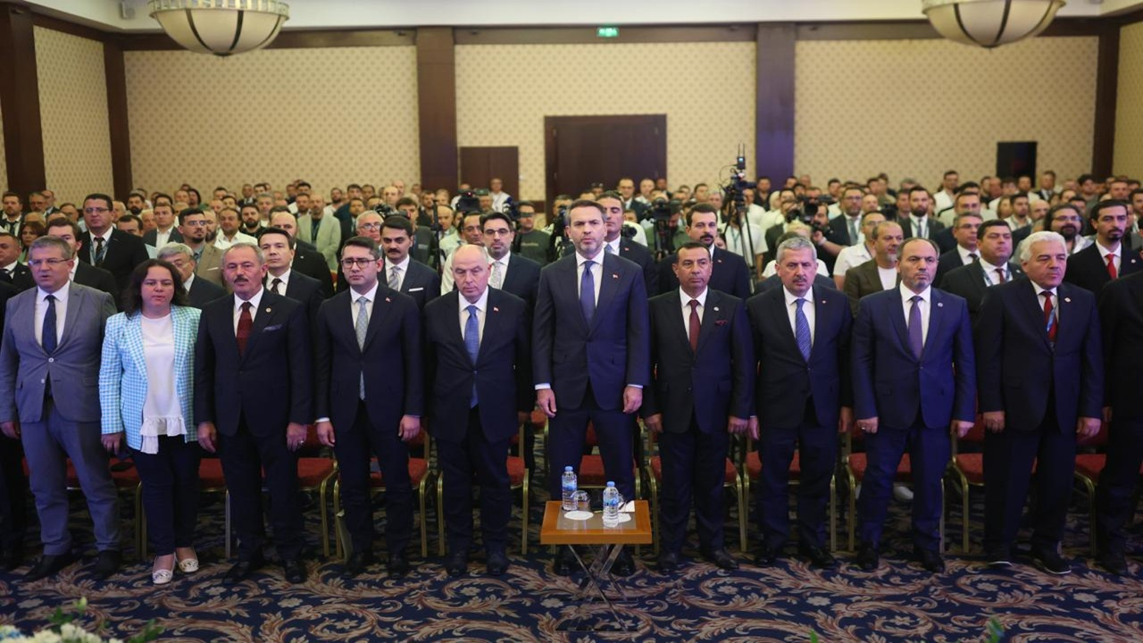 Enerji Bakanı bayraktar &#039;&#039;Enerji Arayacağız&#039;&#039;