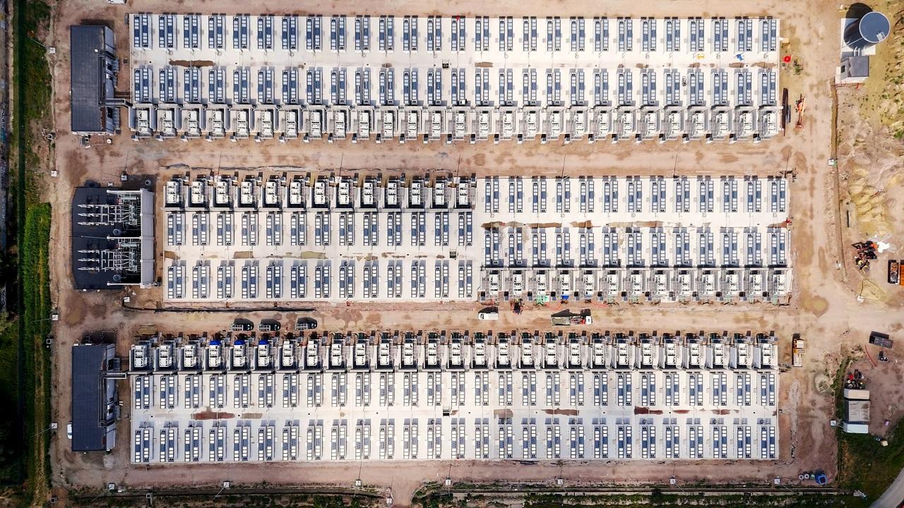 Avrupa’nın En Büyük Enerji Depolama Projesinde İlk Etap Tamamlandı!