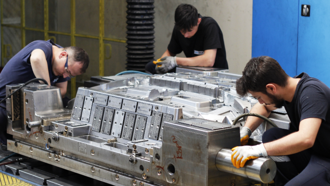 Karel Kalıp “Yerli yeni nesil elektrikli araç projeleri …