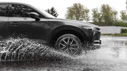 Petlas'tan suda kızaklamaya karşı güvenli sürüş önerileri!