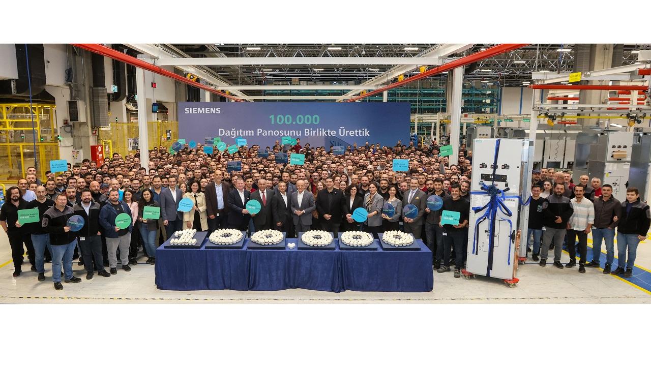 Siemens Türkiye, Gebze Fabrikası&#039;nda 100.000’inci Orta Gerilim Panosunu Üretti
