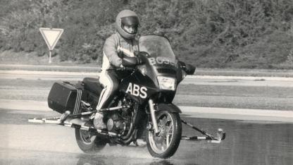 Bosch “Motosiklet ABS güvenliğinde …”