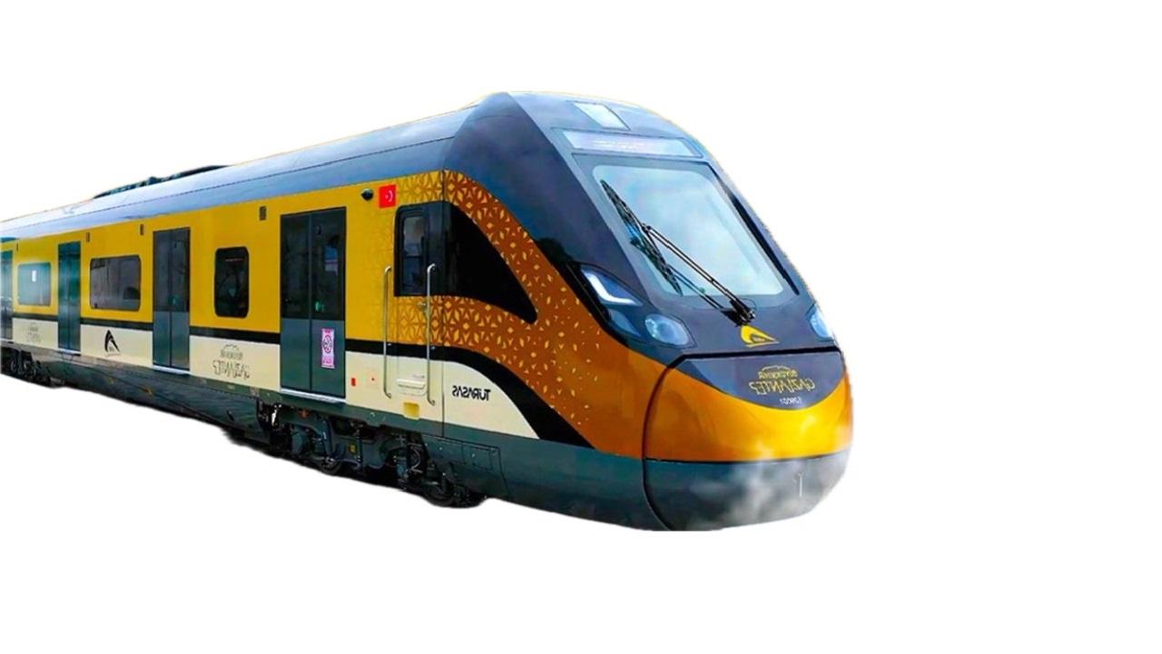 İlk yerli ve milli ELEKTRİKLİ anahat lokomotifi E5000&#039;in 4. tren seti teslim edildi!