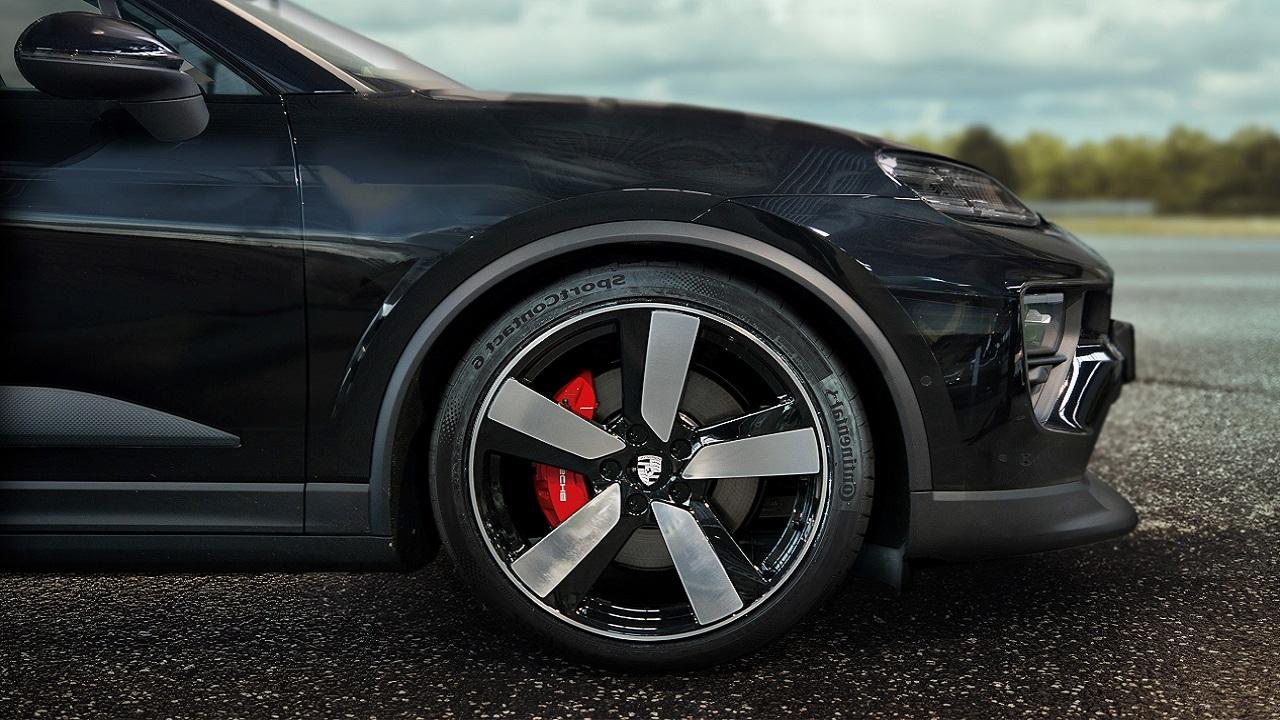 Porsche elektriklinin &#039; Yaz ve Kış Lastiği&#039; Continental