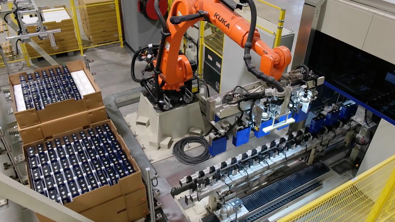 İstanbul’dan dünyaya yerli batarya üretimi başladı!