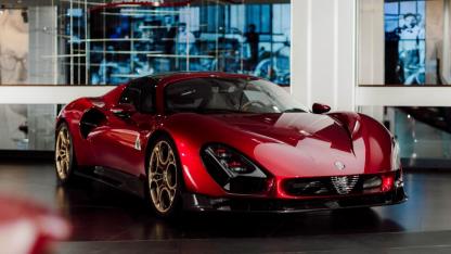 Alfa Romeo Stradale - Sadece 33 adet üretildi!