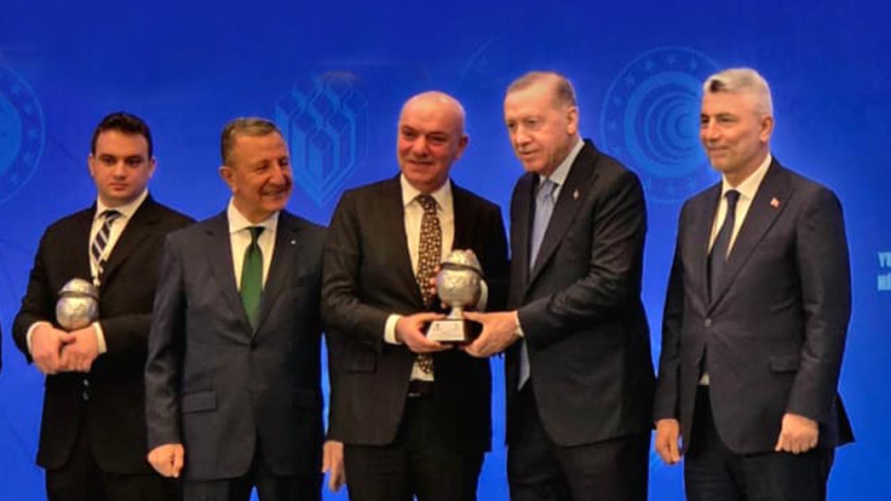 Enerjiden inşaata faaliyet gösteren Cengiz Holding şirketi Cengiz İnşaat ÖDÜL aldı!