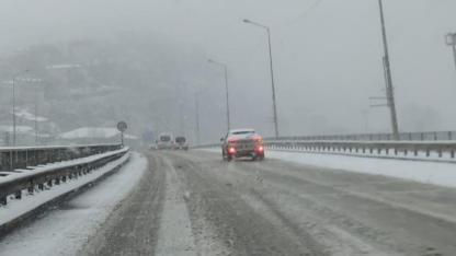 Kışın ARAÇLARDA bulunması gereken malzemeler ‘MUM olmalı’