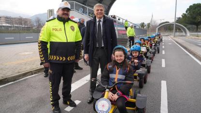 Oyak Renault 'Gelecek İçin Güvenli Adımlar Projesi' başlattı