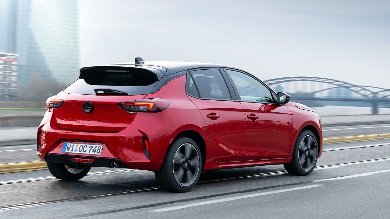 Opel YENİ Corsa ve Mokka 'Fiyat 1.8 ile 2.5 milyon TL arası'