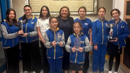 Türk kız öğrencilerden uluslararası başarı