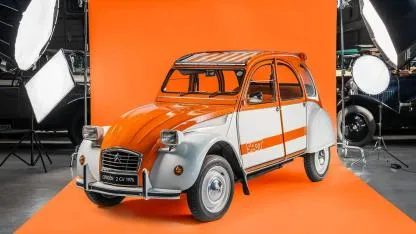 Citroen'in ilk sınırlı üretim modeli 2CV 50. yılını kutluyor