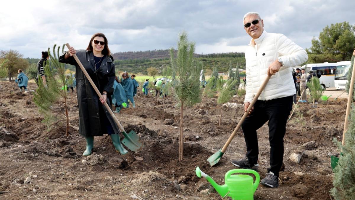 İlk adımı 310 Bin fidan ile İzmir’de attı!