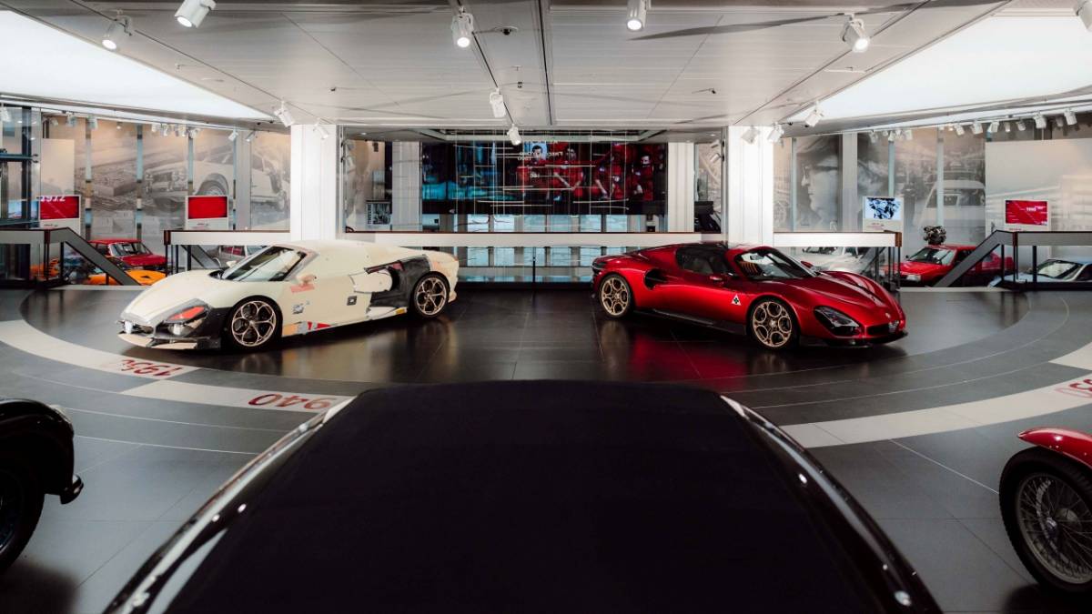 Alfa Romeo Stradale - Sadece 33 adet üretildi!