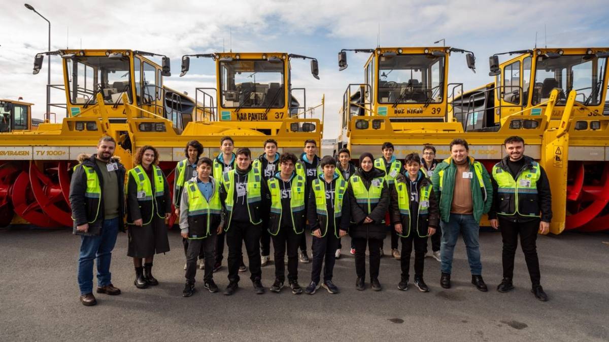İGA İstanbul Havalimanı'nda pistteki kar miktarı ANLIK takip ediliyor