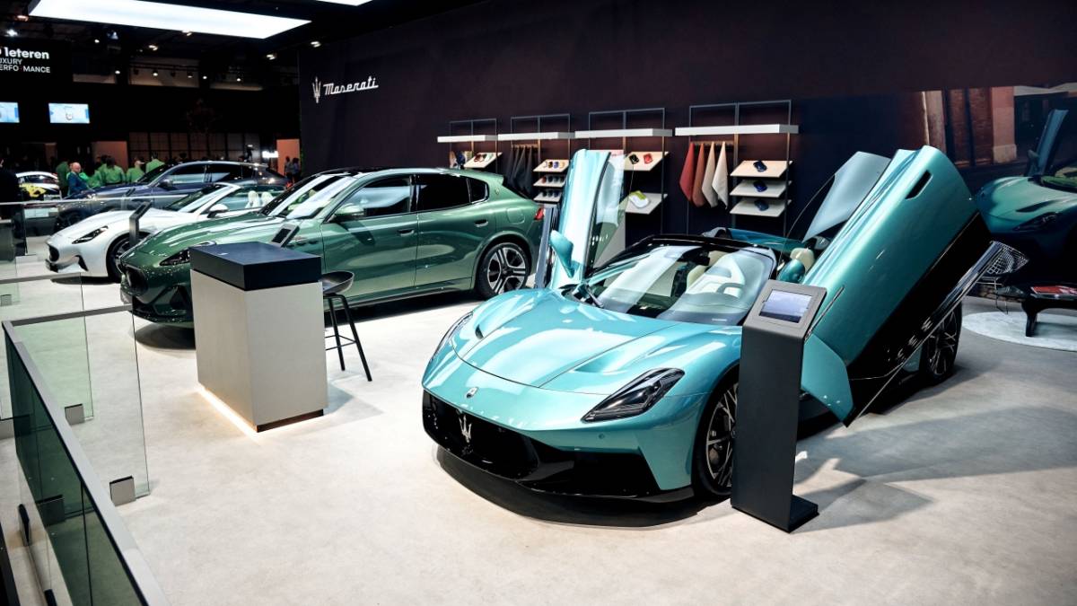 Maserati YENİ Modelleri vitrine çıktı!