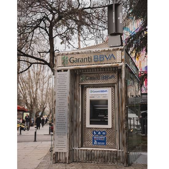 Çalışanların fikri hayata geçirildi ATIKLAR ile ATM üretildi!