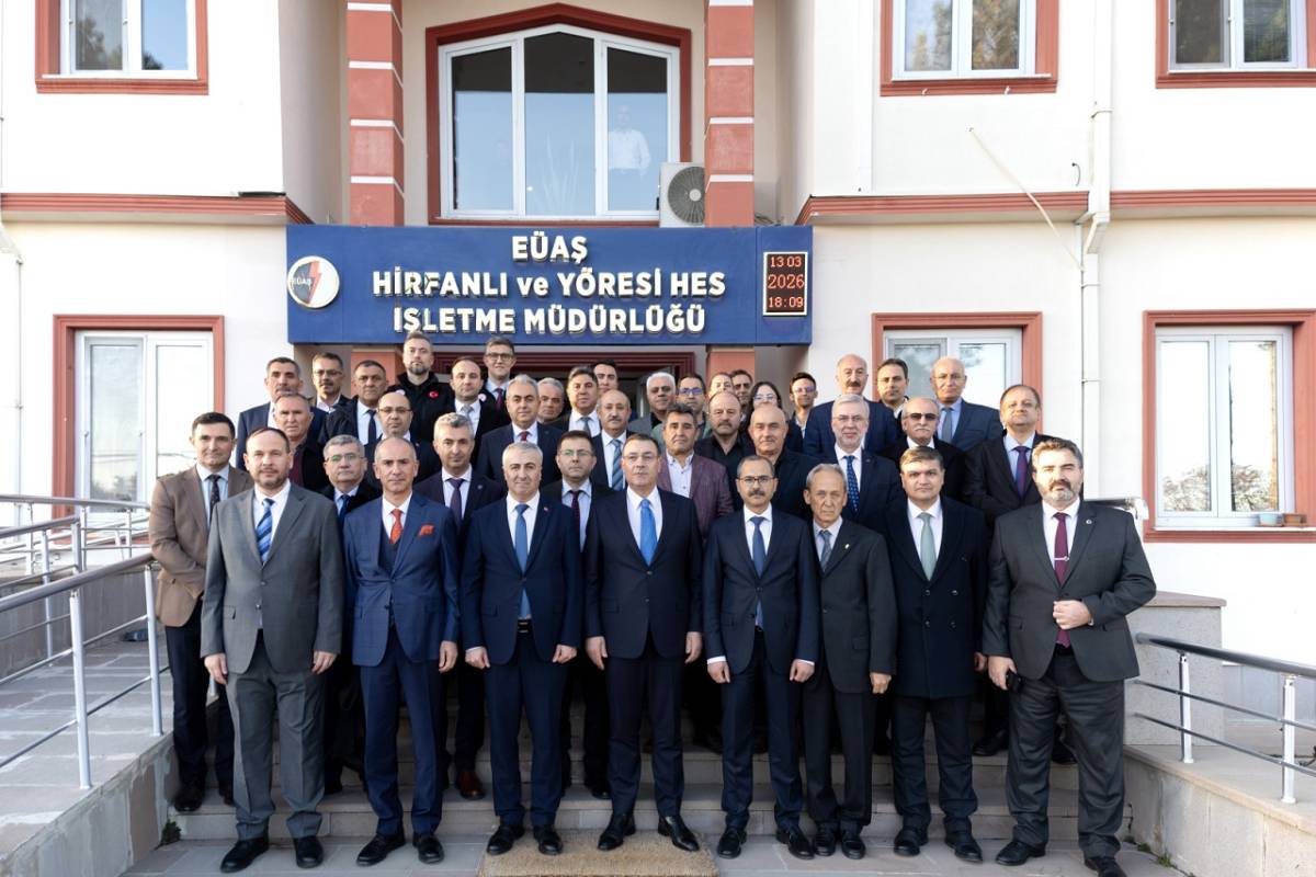 Enerji Bakan Yardımcısı Demircan ve EÜAŞ Genel Müdürü Benli ''Hirfanlı'HES'de''