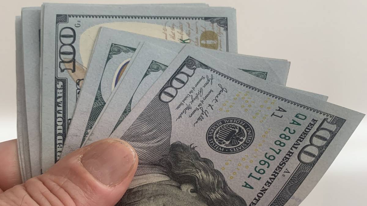 YENİ petrol fiyatı 106 dolar geçti