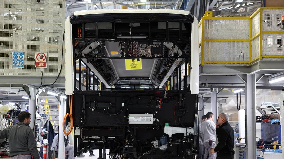 MAN Ankara tamamen ELEKTRİKLİ otobüs SERİ üretimine başladı