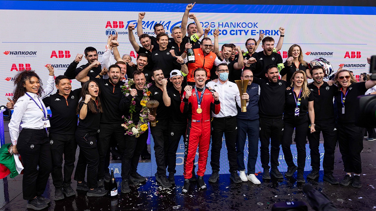 Citroen YENİ Dünya Şampiyonası Lider