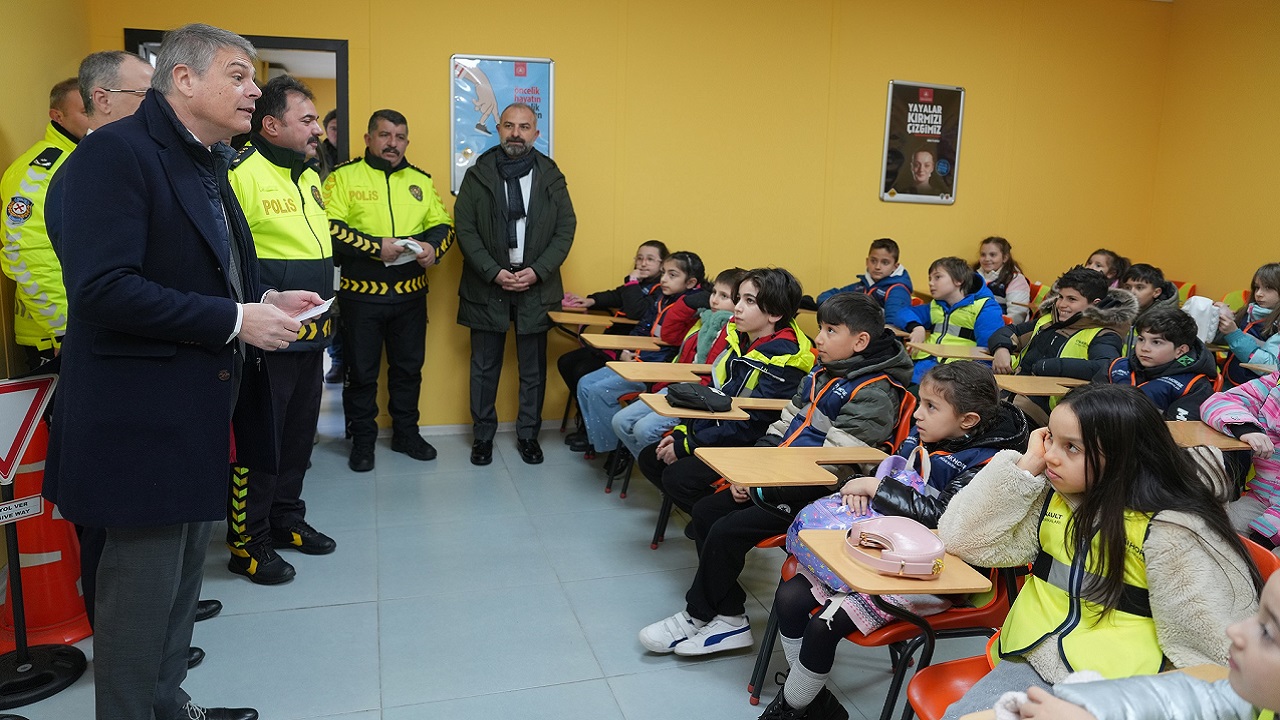 Oyak Renault 'Gelecek İçin Güvenli Adımlar Projesi' başlattı