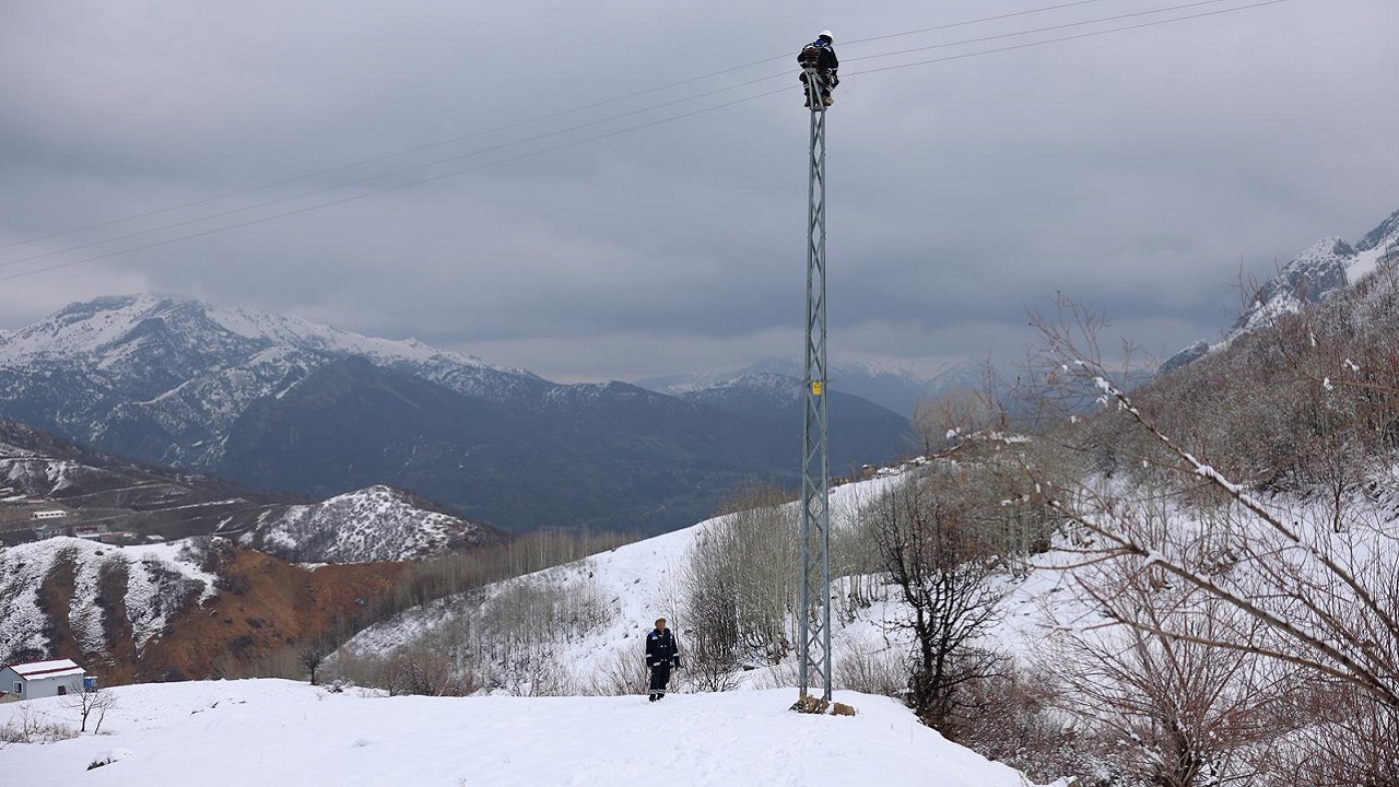 Tunceli'de KIŞ 'Fırat EDAŞ ekipleri sahada'