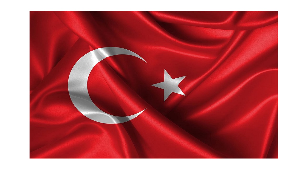 Türk Bayrağı'na yapılan saygısızlığa çok SERT tepki!